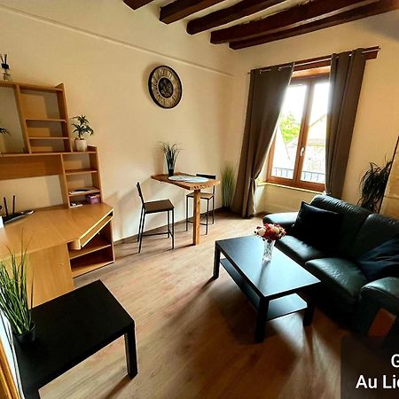 Ferienwohnung Au Lion D'Or Les Roches-l'Eveque Exterior foto